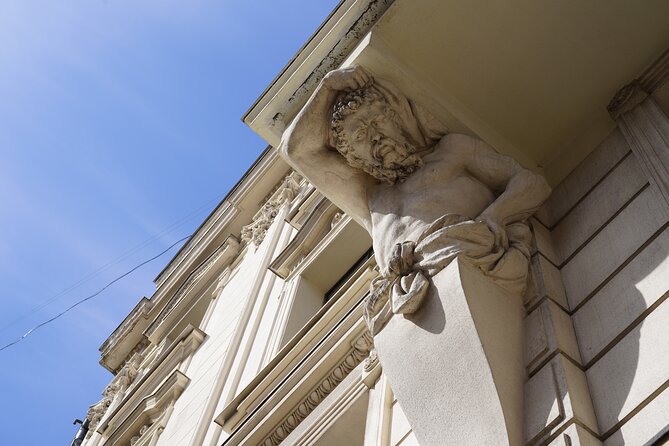 Discover Riga Bike Tour - Central bike lanes and everyday Riga