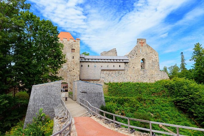 From Riga: Sigulda & Turaida Legends Group Tour - Starting at Sigulda Castle and the Gauja Valley