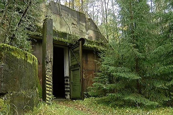 Full-Day Private Trip to Nuclear Missile Base and Secret Soviet Bunker - The 9-meter descent into the secret Soviet bunker