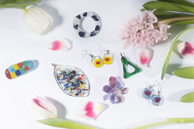 Glass Jewellery Workshop - At Glass Point on Pērnavas iela