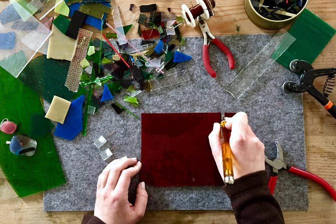 Glass Jewellery Workshop - Why the private format is worth considering