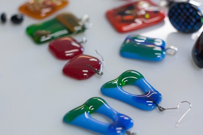 Glass Jewellery Workshop - How the 90-minute workshop works