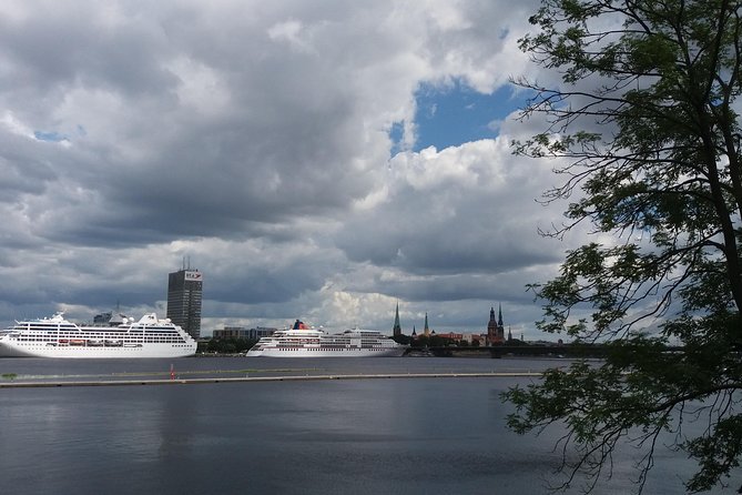 Old Riga Walking Tour / Riga Altstadt Spaziergang - What the guide adds to a short route