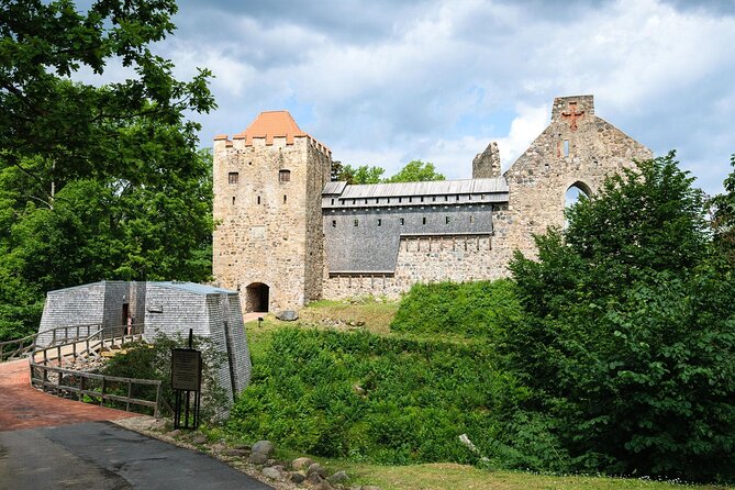 Private Full-Day Hiking Tour in Sigulda and Gauja National Park - Why Sigulda makes a good day trip from Riga
