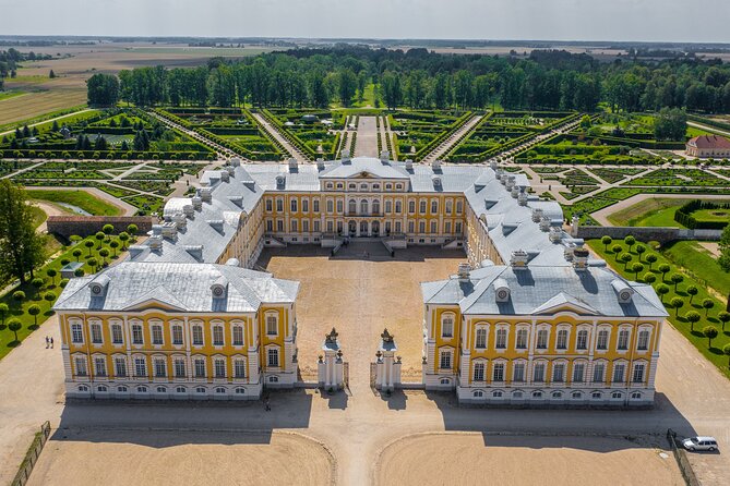 Private Full-Day Trip to Bauska, Rundale and Jelgava Palace - What the private format is really worth