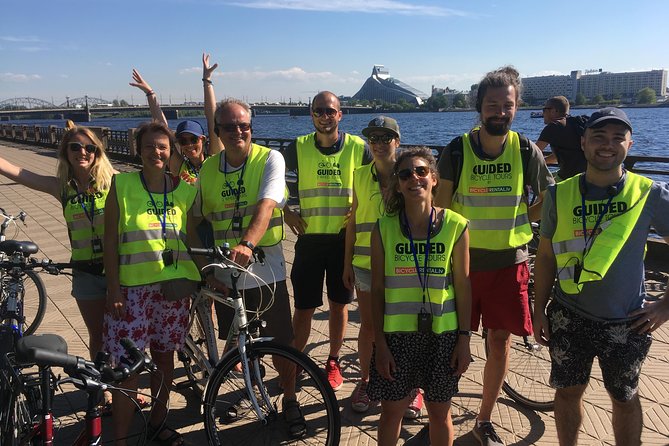Riga Highlights Bike Tour - Why a bicycle is a smart way to see Riga
