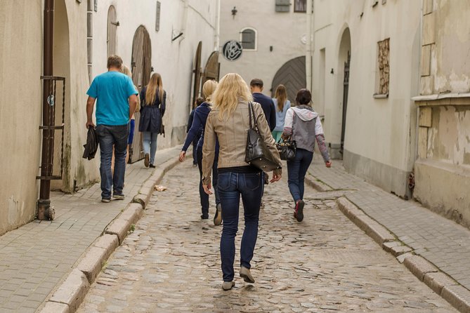 Riga Old Town walking tour - Dome Square finishes with practical advice