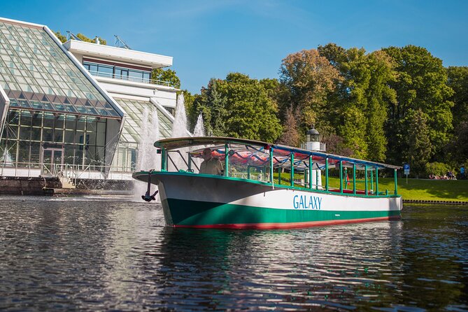 Riga Sightseeing Tour by Canal Boat with Audioguide - Audio guide strengths and weak spots