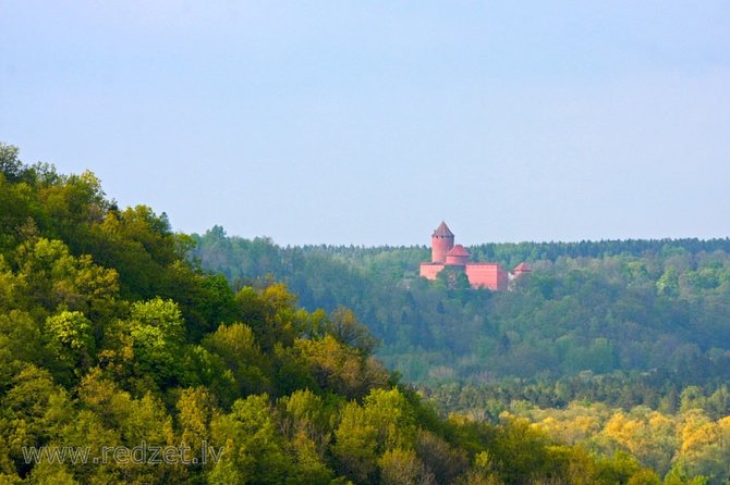 Riga to Tallinn - Sightseeing transfer - Why this transfer beats a straight ride