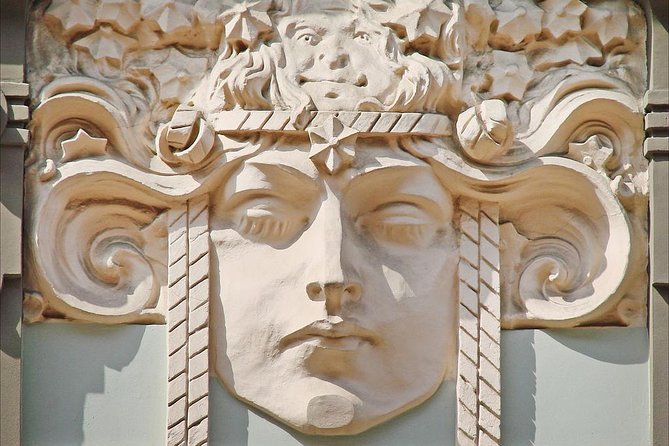 Riga walking guided Sightseeing tour - What the private format is worth
