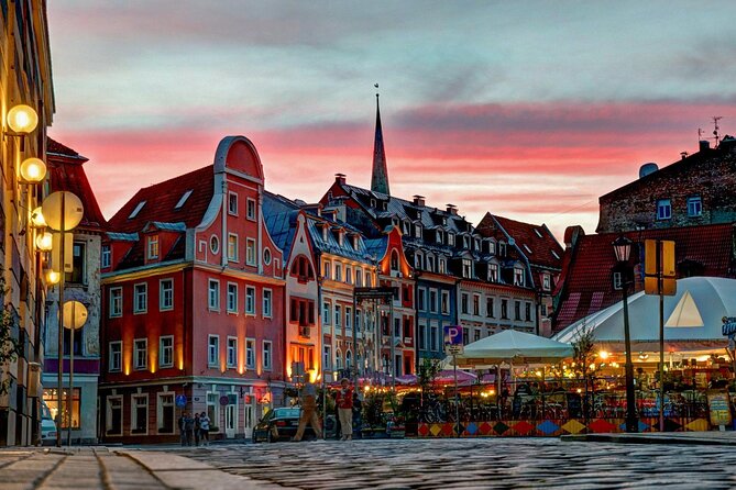 Riga walking guided Sightseeing tour - Guides who shape the experience