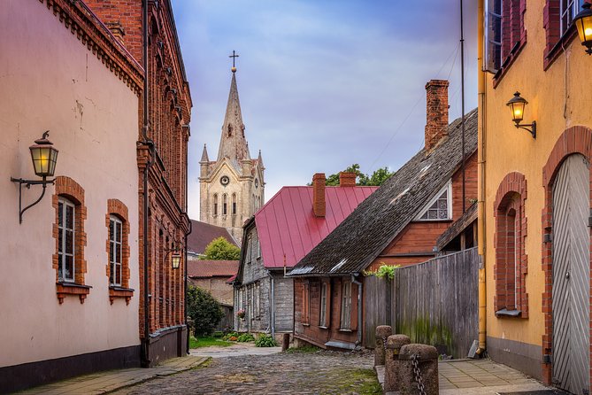 Road Trip to Cēsis, Līgatne, Āraiši and Sigulda - All Inclusive - One long day through Latvia’s past