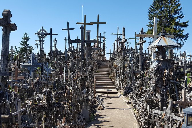 Tour from Riga - Vilnius via Bauska, Rundale, The Hill of Crosses - The main drawbacks to consider