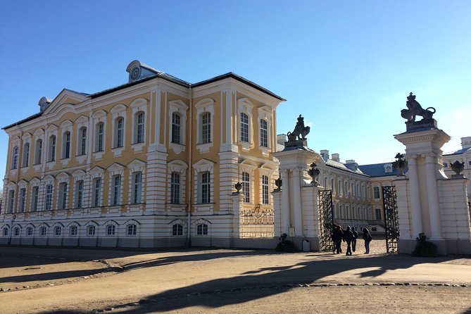 Tour from Riga - Vilnius via Bauska, Rundale, The Hill of Crosses - Rundale Palace: two hours at Latvia’s Versailles