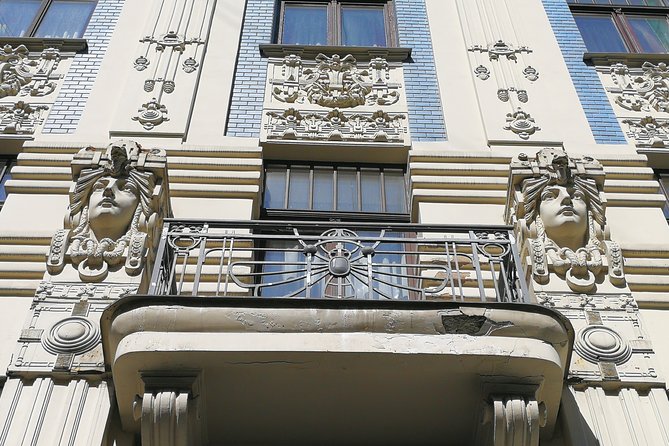 Ultimate Art Nouveau Experience in Riga - Private Tour - Coffee at Art Cafe Sienna